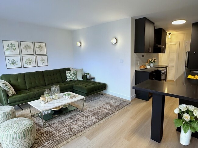 property at 420 Eglinton Ave E