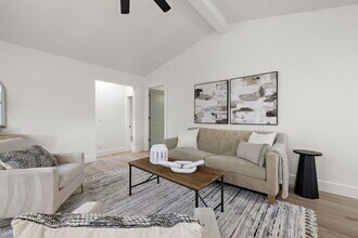 10418 Doc Holliday Trail in Austin, TX - Building Photo - Building Photo