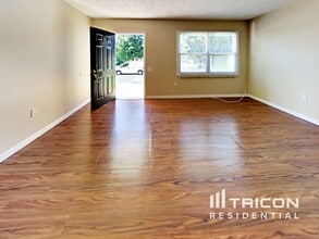 5209 100th Ave in Pinellas Park, FL - Building Photo - Building Photo