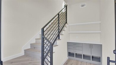 7208 Providence Ave in Austin, TX - Building Photo - Building Photo