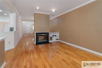 14 Wilkinson Way in Princeton, NJ - Building Photo - Building Photo