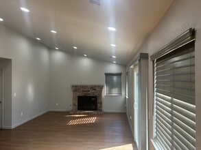 1728 Colin Ln in Modesto, CA - Building Photo - Building Photo