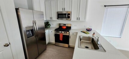 10288 Prairie Dunes Ln in Cleveland, TX - Building Photo - Building Photo