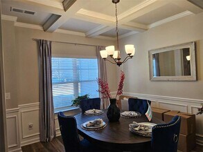 4962 Zoya Ct in Atlanta, GA - Foto de edificio - Building Photo