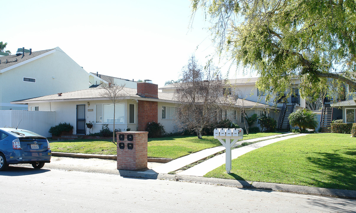 1501-1507 Haven Pl in Newport Beach, CA - Building Photo