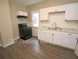 128 Roslyn St in Rochester, NY - Building Photo