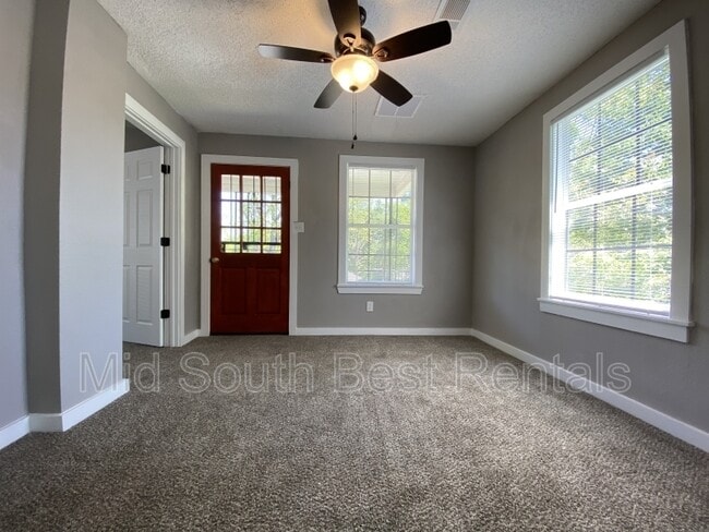 1575 Rayburn St in Memphis, TN - Building Photo - Building Photo