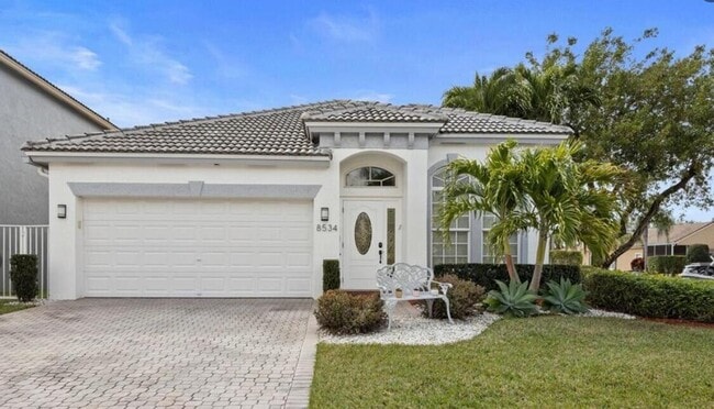 property at 8534 Vía D Oro