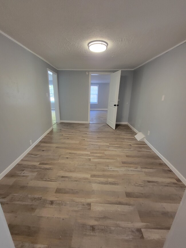 360 Dudney Hill Ln in Gainesboro, TN - Foto de edificio - Building Photo