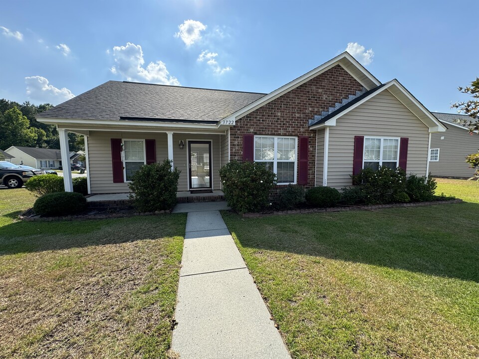 3722 Highland Dr in Ayden, NC - Building Photo