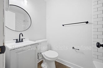 2065 E Ocean View Ave in Norfolk, VA - Building Photo - Building Photo