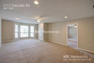 1717 England Rd in Arlington, TX - Building Photo - Building Photo