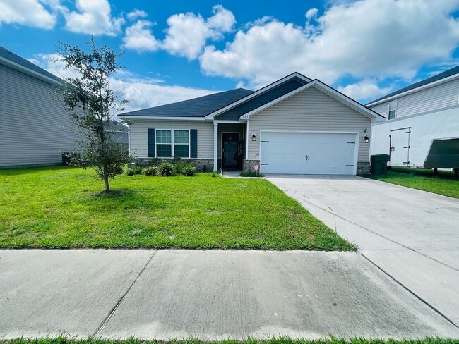 117 Brasher Dr in Hinesville, GA - Building Photo - Building Photo