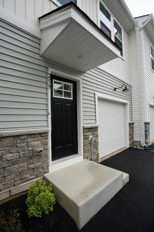 259 Talucci Dr in Downingtown, PA - Building Photo - Building Photo