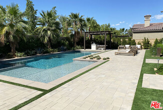 81765 Four Seasons Pl in La Quinta, CA - Building Photo - Building Photo