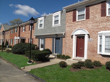 Pomander Court in Silver Spring, MD - Building Photo