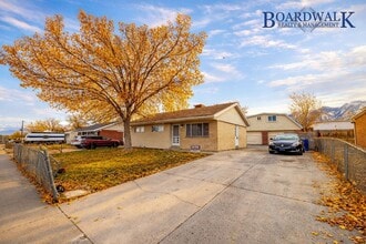 10175 Amaryllis St in Sandy, UT - Building Photo - Building Photo