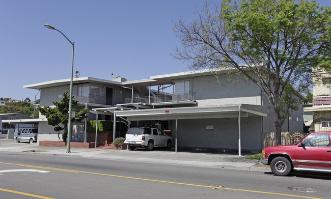 Foothill Square Apartments in Oakland, CA - Building Photo - Building Photo