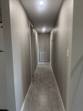 3040 Fletcher Ave in Lakeland, FL - Foto de edificio - Building Photo