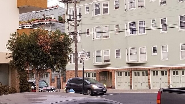 1907 Greenwich St, Unit 4 in San Francisco, CA - Foto de edificio - Building Photo