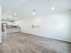 9513 Ace Rd in Englewood, FL - Foto de edificio - Building Photo