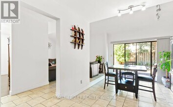 16 Hallen Rd in Brampton, ON - Building Photo - Building Photo