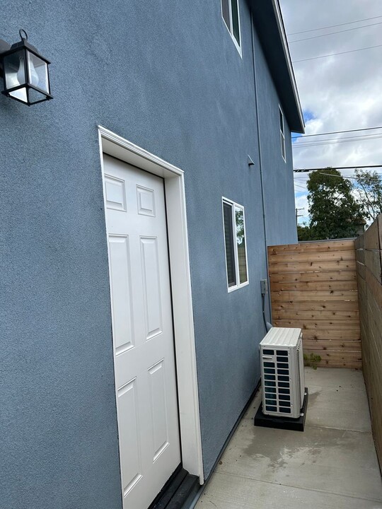 4668 Moraga Ave-Unit -4668 Moraga Ave - Unit B in San Diego, CA - Building Photo