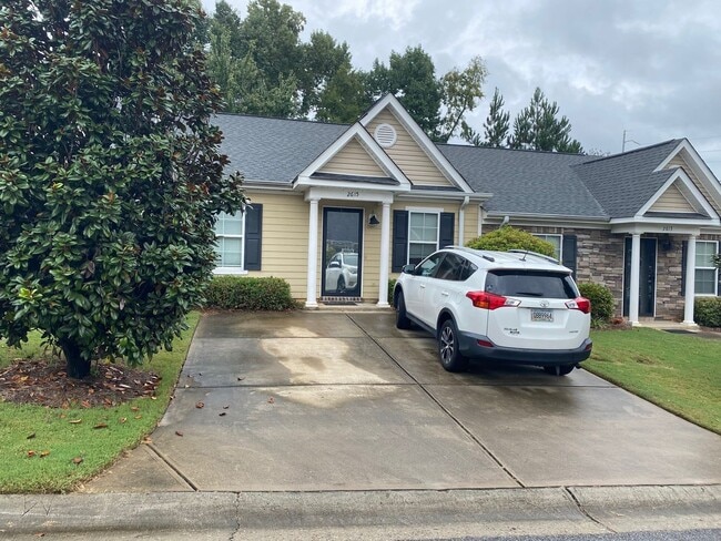 property at 2615 York Dr