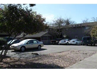 Windsor Park Apartments in Windsor, CA - Building Photo