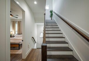 1305 E 27th St in Houston, TX - Building Photo