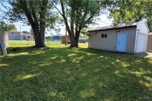 51 Audet Dr in Buffalo, NY - Building Photo