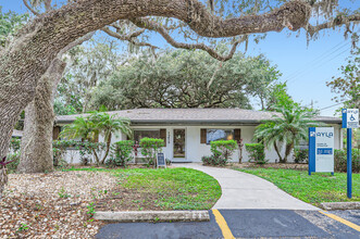 Ayla Apartments in Tampa, FL - Foto de edificio - Building Photo