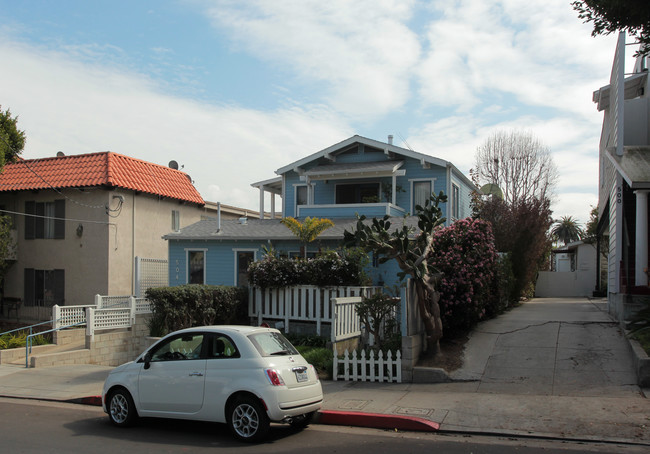 504 Ashland Ave in Santa Monica, CA - Foto de edificio - Building Photo