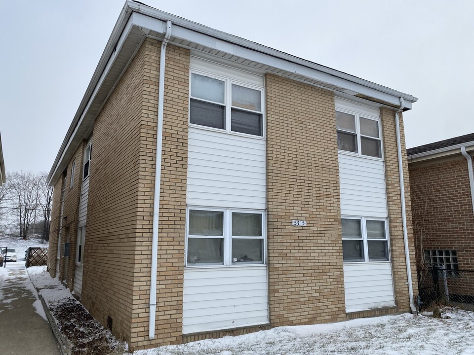 5305 S 72nd Ct-Unit -405A in Summit, IL - Building Photo