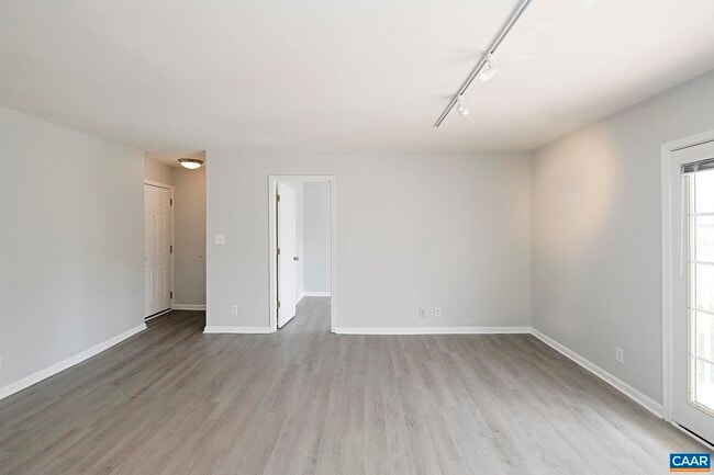 1217 Villa Ln in Charlottesville, VA - Building Photo - Building Photo