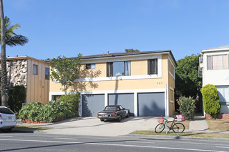 Mar-lyn Apartments in Santa Monica, CA - Building Photo - Primary Photo