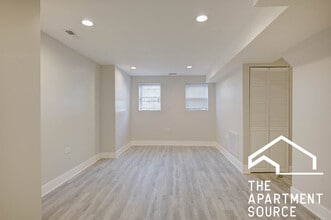 2935 N Lawndale Ave in Chicago, IL - Building Photo - Building Photo