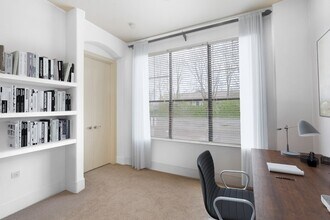 2600 Hillsboro Pike, Unit 105 in Nashville, TN - Foto de edificio - Building Photo