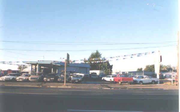 10315-10323 NE Sandy Blvd in Portland, OR - Building Photo - Building Photo