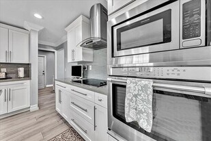 7491 NW 42nd Ct in Lauderhill, FL - Building Photo