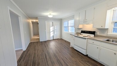 904 Clearwater Dr in Sanford, NC - Foto de edificio - Building Photo