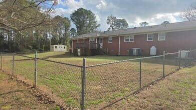 1151 Stark Rd in Jackson, GA - Building Photo - Building Photo