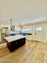 1241 E Cambridge Ave in Phoenix, AZ - Building Photo - Building Photo