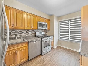 962 Clove Rd in Staten Island, NY - Building Photo - Building Photo