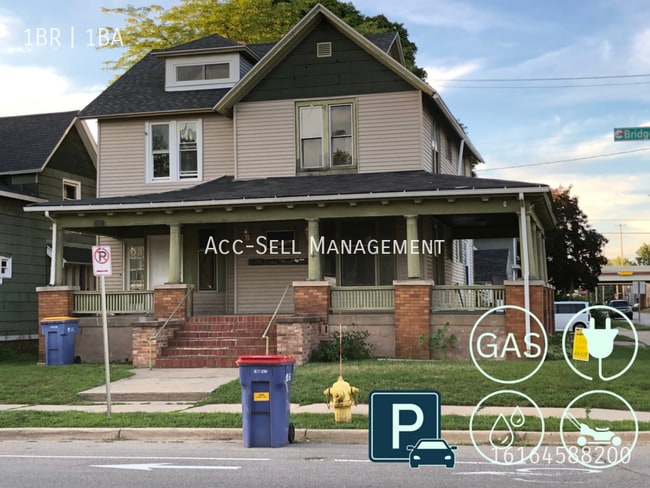 property at 1003 Bridge St NW