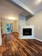 617 7th St SE-Unit -Wheeler, M&K (617) in Puyallup, WA - Building Photo - Building Photo