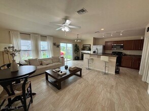 609 NW 27th Terrace in Cape Coral, FL - Building Photo - Building Photo