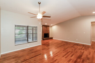 15918 Mystic Way in Tampa, FL - Building Photo - Building Photo