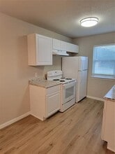 3602 Mandy Dr in Granbury, TX - Foto de edificio - Building Photo