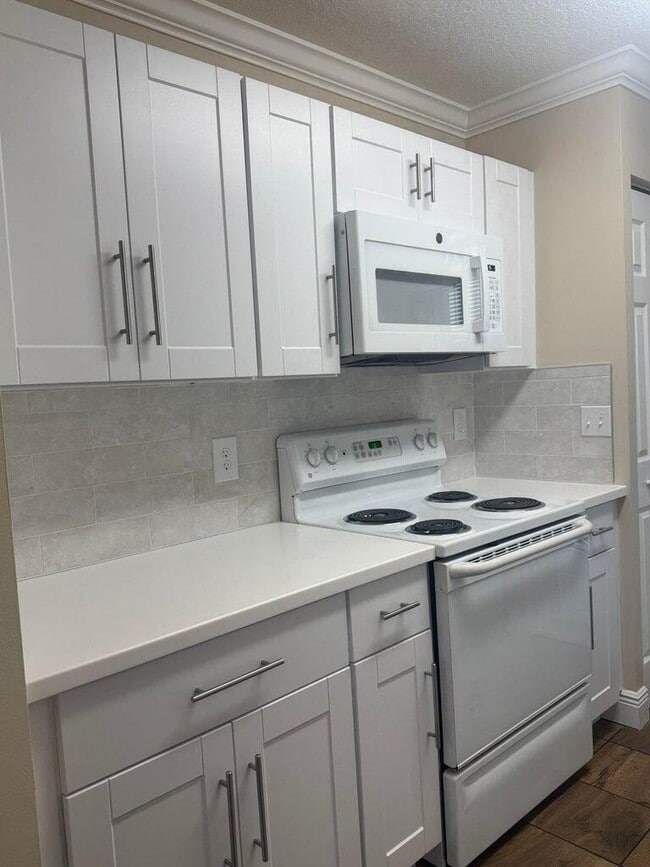 1139 Town Center Dr in Jupiter, FL - Building Photo - Building Photo
